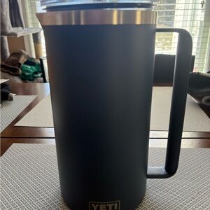 Yeti Blue  Coffee French Press nwot